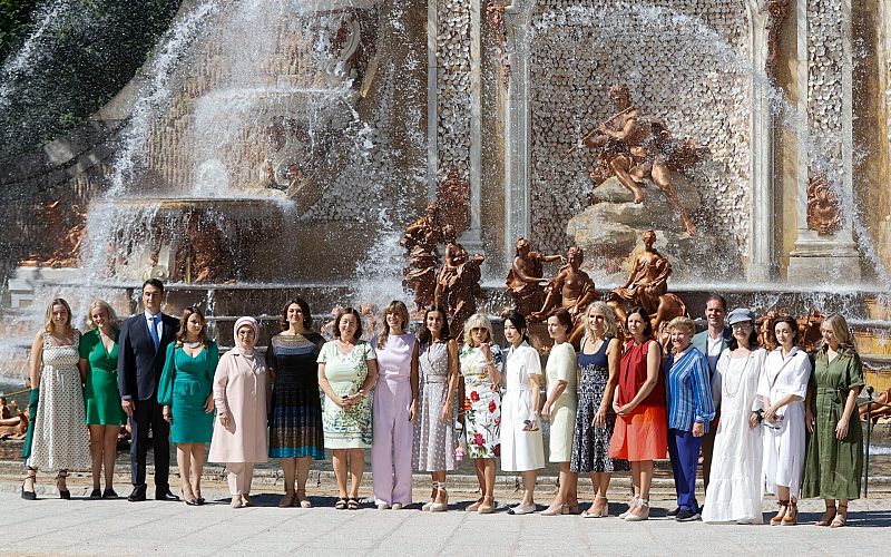 La reina Letizia y los consortes de los líderes de la OTAN visitan La Granja de San Ildefonso