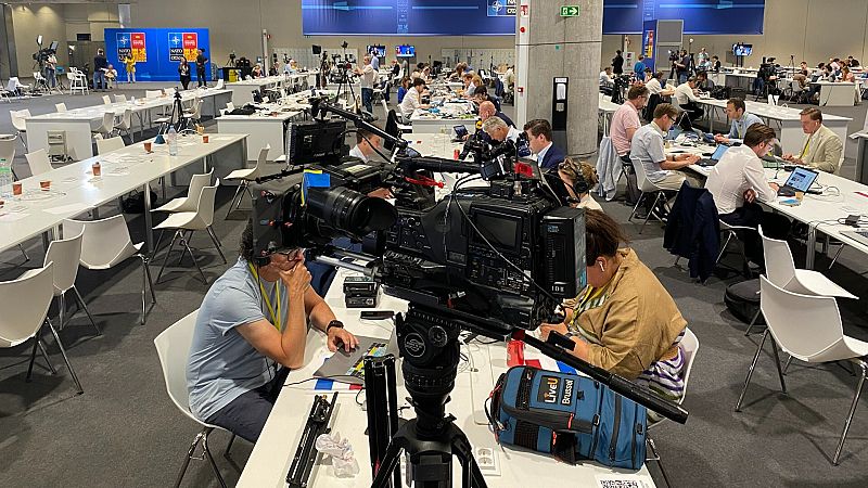 Café a tres euros, ensaladilla 'no rusa' y 100 perros policía: la cumbre de la OTAN, desde dentro