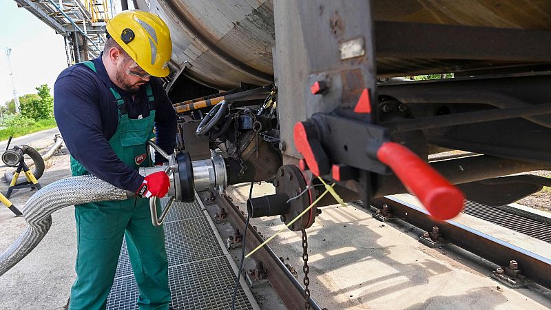 La OPEP confirma que en agosto aumentará su oferta petrolera en 648.000 barriles diarios de crudo