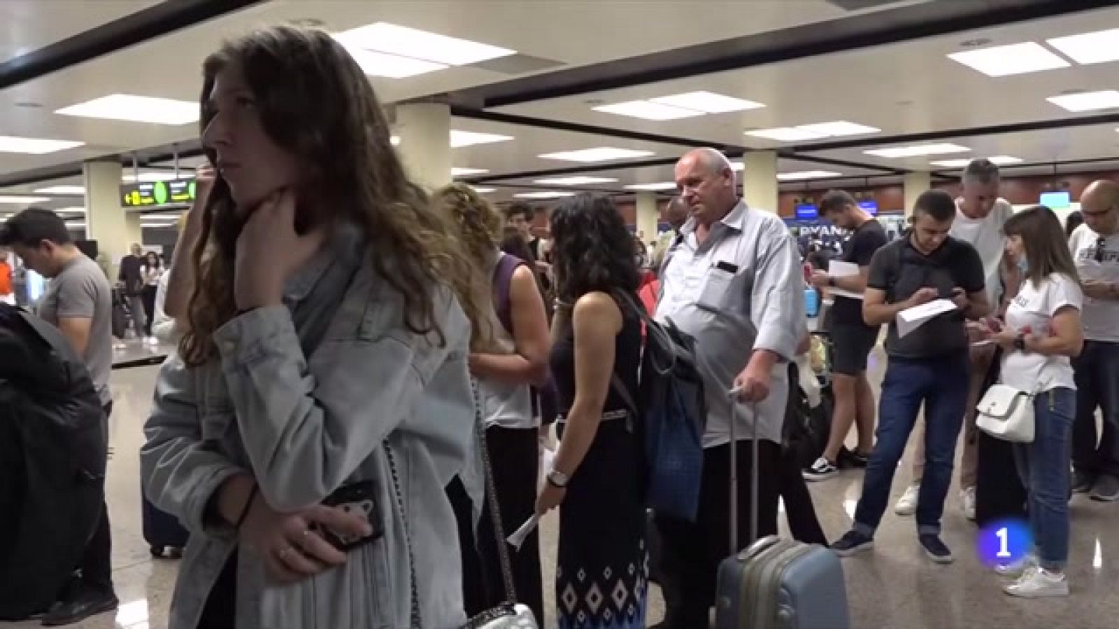 L'operació sortida de juliol arrenca amb una doble vaga als aeroports