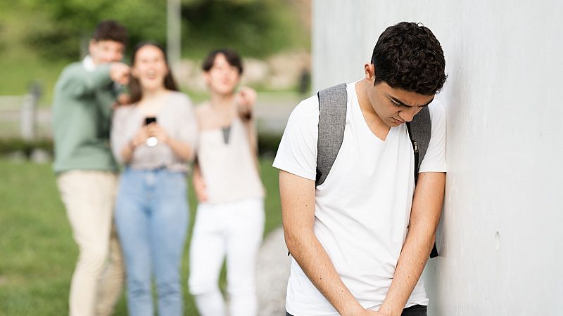 Fracaso escolar y alumnos LGTBIQ+: "Nos estamos dejando mucha gente fuera por la discriminación"