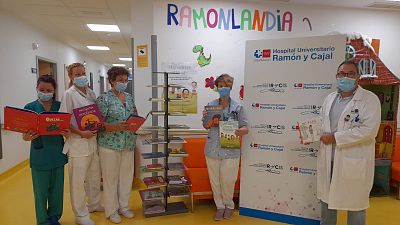 'La estaci�n azul de los ni�os', de Radio 5, crea una biblioteca en la UCI pedi�trica del Hospital Ram�n y Cajal de Madrid