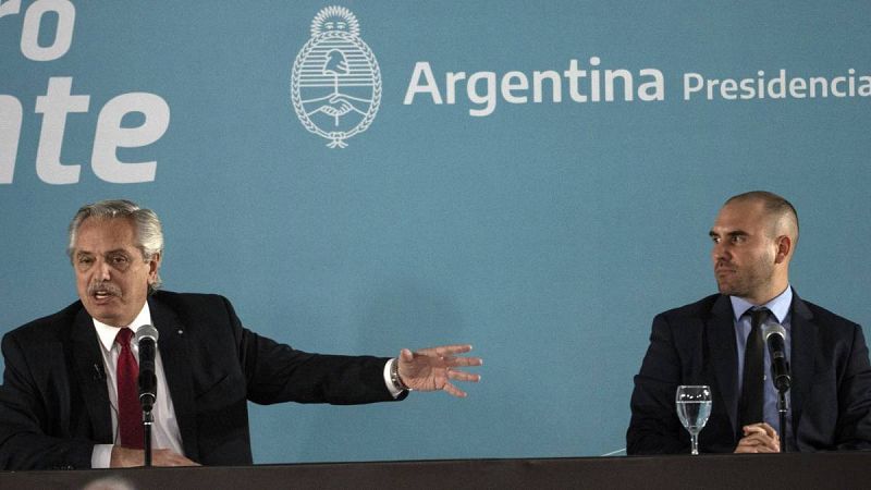 El Ministro de Economía de Argentina dimite en medio de las divisiones internas