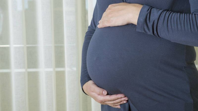 Condenan a una mujer a 50 años de cárcel por homicidio tras sufrir un aborto en El Salvador