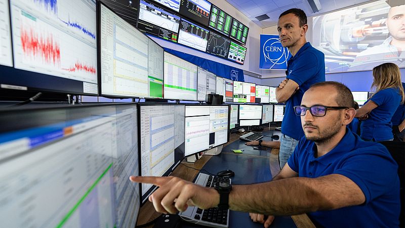 El acelerador de partículas reanuda su actividad a una energía récord para recrear el Big Bang