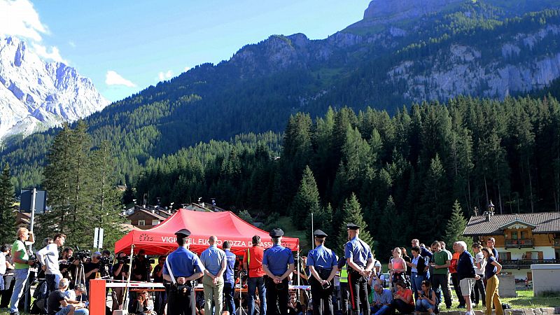Localizan con vida a ocho de los 13 desaparecidos tras la avalancha en los Dolomitas
