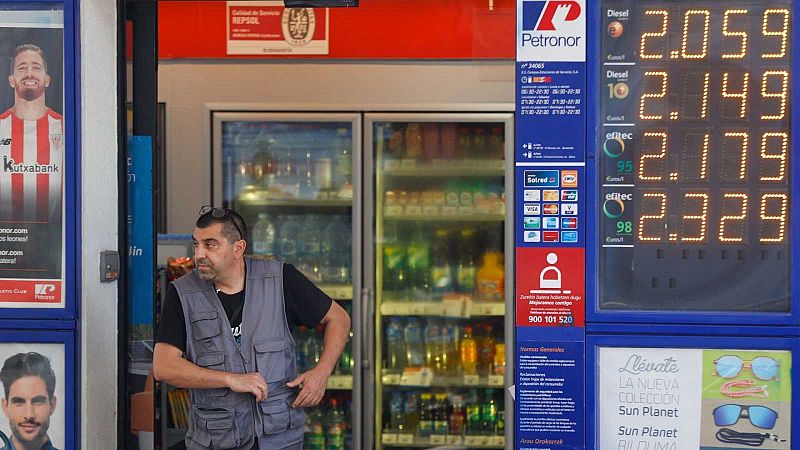 Las gasolineras subieron sus precios entre 0,7 y 3,5 céntimos tras la bonificación del Gobierno, según Esade