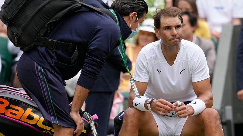 La lesión abdominal deja en el aire la participación de Nadal en las semifinales de Wimbledon