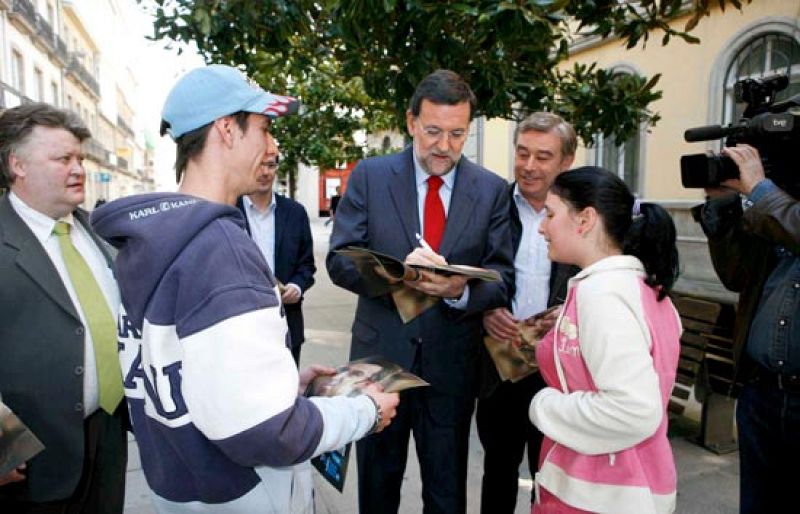 Rajoy: "El bipartito es el peor gobierno de la historia de la democracia en Galicia"