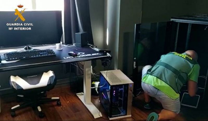 A presó un home per abusar de menors fent-se passar per representant de 'gamers'