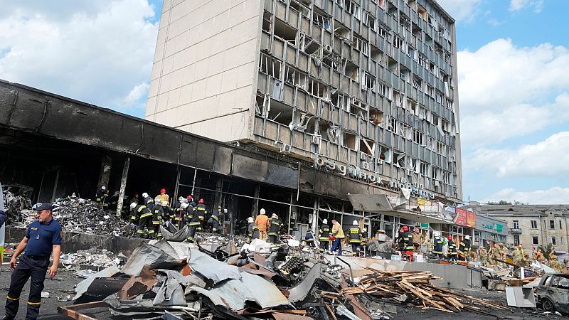 Al menos 22 muertos en un ataque ruso con misiles en la ciudad de Vinnytsia, en el centro de Ucrania