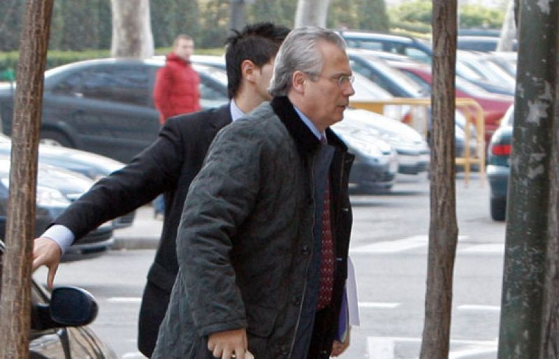 Garzón sigue investigando pese a todo