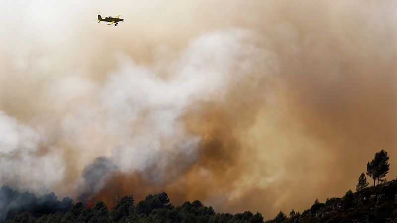 El incendio de Zamora avanza sin control: dos fallecidos, 32 municipios evacuados y 6.000 personas desalojadas