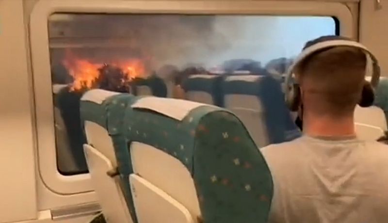 Los pasajeros de un tren de Ferrol a Madrid quedan atrapados en mitad de las llamas en Zamora