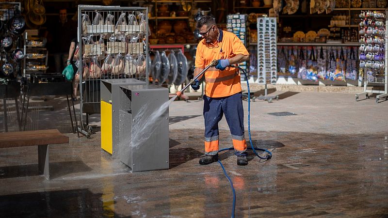 Los trabajadores de la limpieza de Madrid no harán turno de tarde cuando haya altas temperaturas