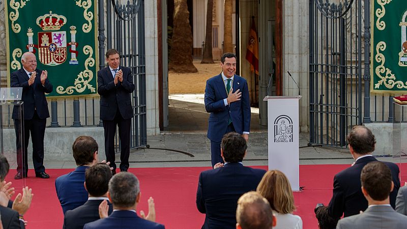 Moreno reivindica el "nuevo orgullo andaluz" en su toma de posesión como presidente de la Junta