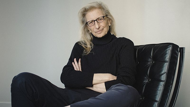 Todos hablan de las fotos de los Zelenski en Vogue: así es Annie Leibovitz, su creadora