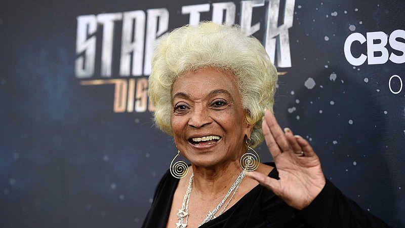 Muere la actriz Nichelle Nichols, que dio vida a la teniente Uhura en 'Star Trek'