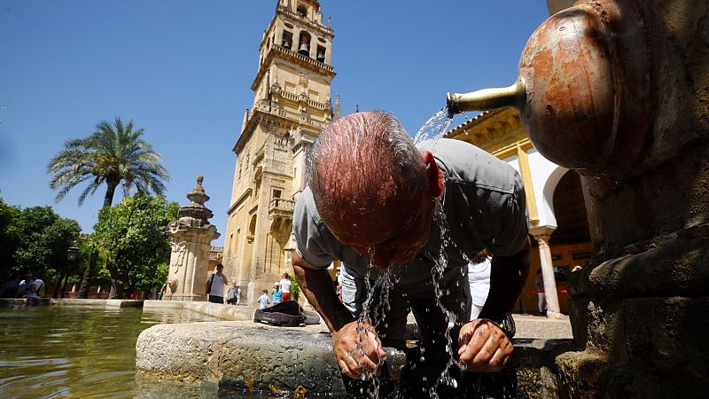Sanidad estima que 2.124 personas han muerto en julio por el intenso calor