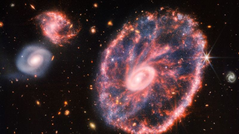 El telescopio James Webb revela una nueva imagen: la galaxia de 'La Rueda del Carro'