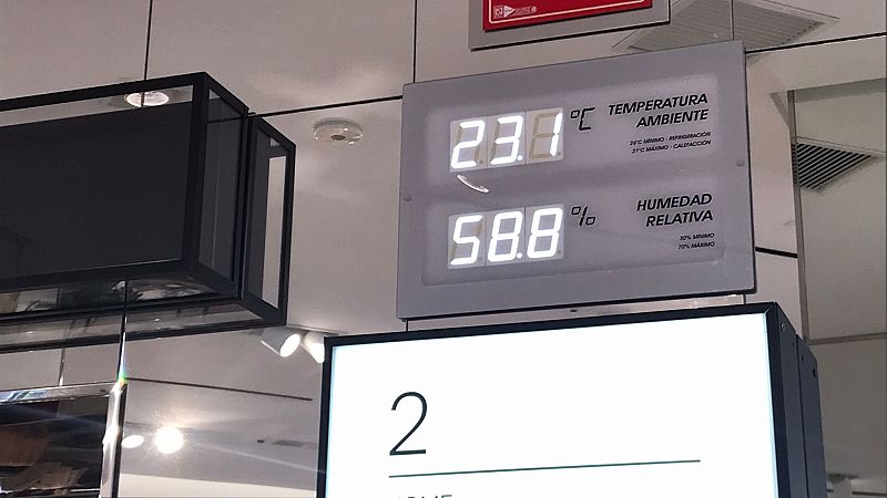 Els comerços més grans es resisteixen a pujar la temperatura