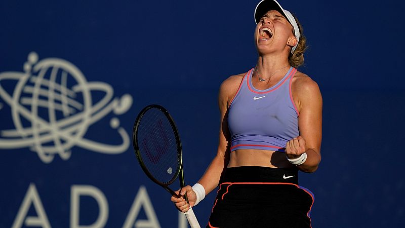 Paula Badosa avanza a cuartos en San José con una sufrida remontada