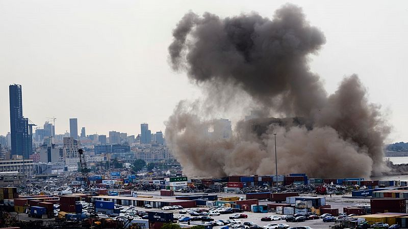 Los silos del puerto de Beirut vuelven a derrumbarse en el segundo aniversario de la explosión