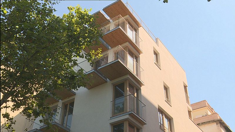 El mercat immobiliari modera el creixement