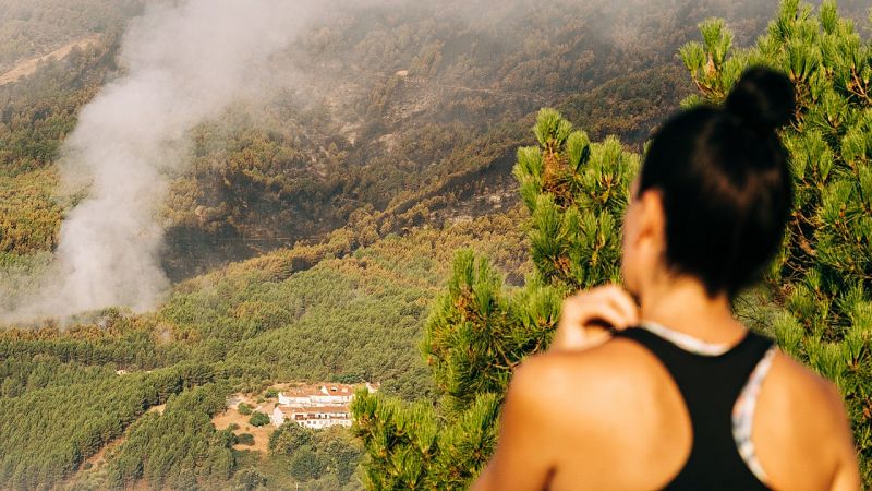 El incendio de vila sigue sin control, mientras que los de Zambrana y Boiro ya estn estabilizados