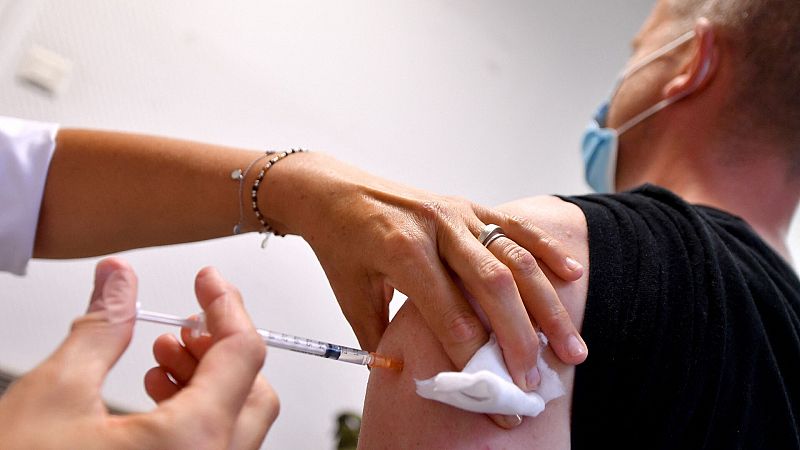 El reto epidemiológico de la viruela del mono: pocas vacunas, muchas incógnitas y miedo al estigma