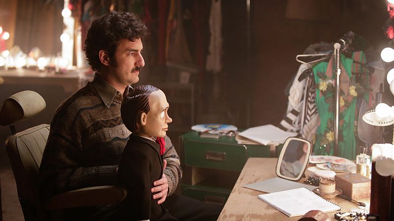 Carlos Santos se mete en el papel de Chicho en 'Freddy' de 'Historias para no dormir'