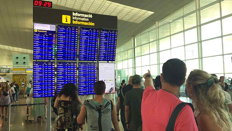 El Prat registra una jornada frenètica marcada per la vaga de Ryanair