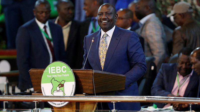 Ruto gana los comicios de Kenia en medio de acusaciones de fraude y promete transparencia