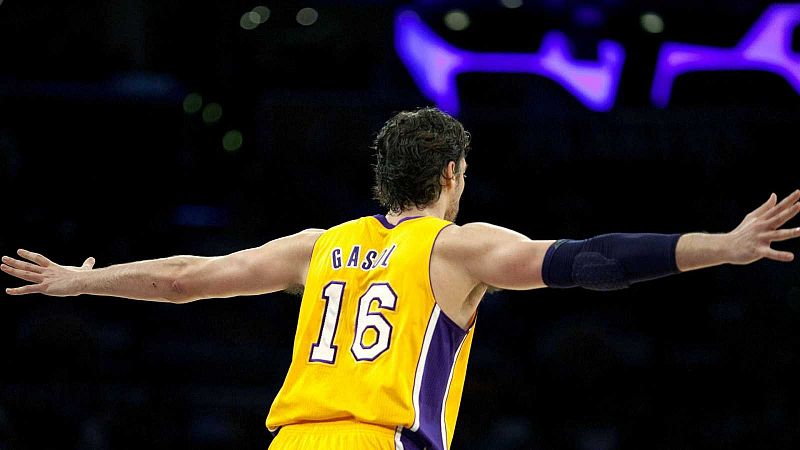 Los Lakers retirarán la camiseta de Pau Gasol