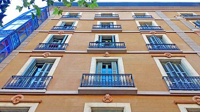 Barcelona donarà ajuts per millorar l'aïllament sonor dels habitatges