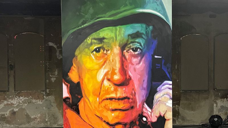 Per què Gila aconseguia treure humor de la guerra?