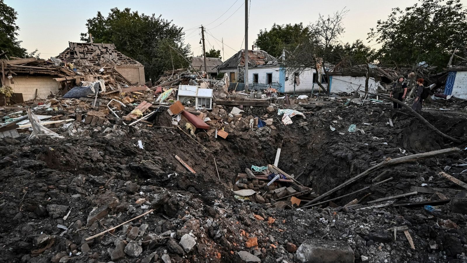 Al menos 25 muertos tras el ataque ruso contra una estación de tren en Ucrania