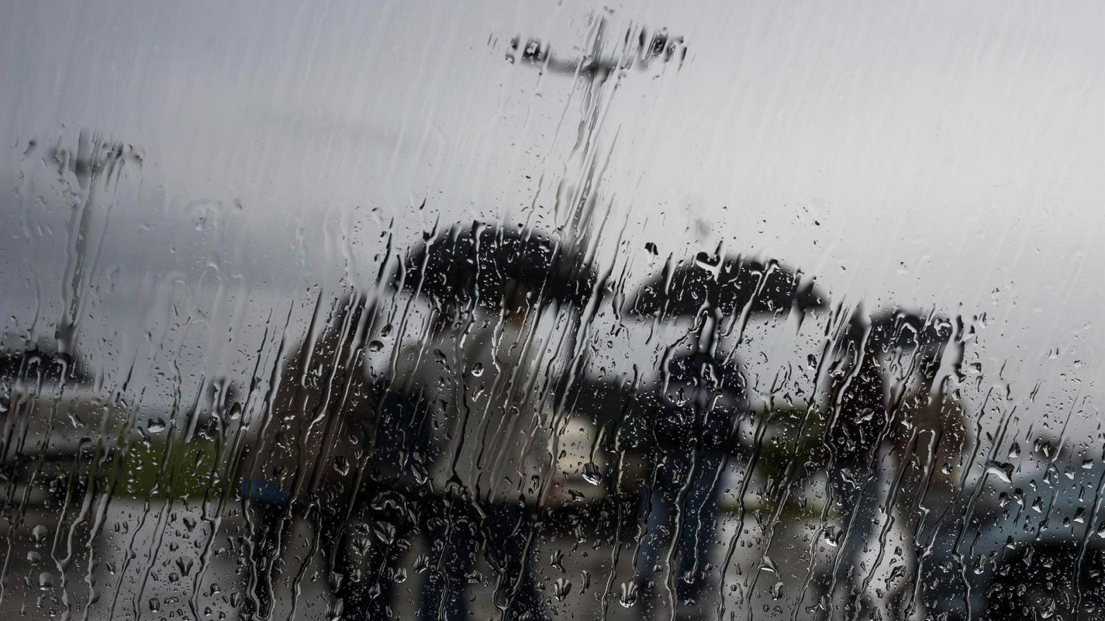 Llega una nueva DANA a España: la AEMET alerta de fuertes lluvias y tormentas | Ver