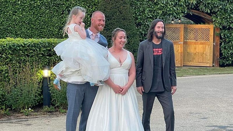 ¿Quieres a Keanu Reeves en tu boda? Te contamos cómo conseguirlo