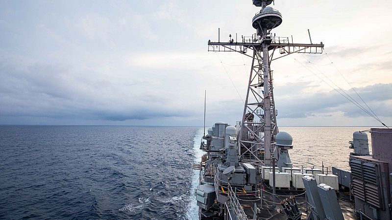 China condena la "provocación" de EE.UU. tras enviar dos buques de guerra al Estrecho de Taiwán