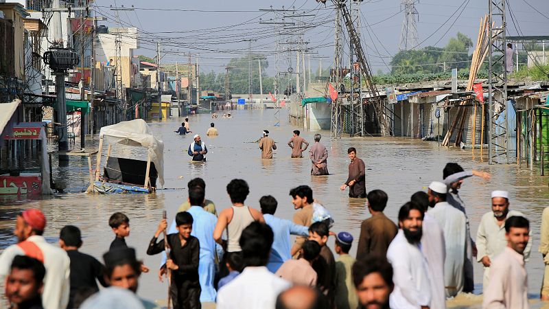 Pakistán necesitará 10.000 millones de euros para paliar los efectos de las lluvias, que han dejado más de mil muertos