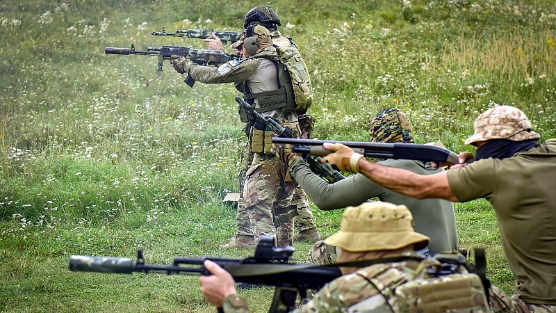 La UE acuerda crear una misión de entrenamiento militar conjunta a Ucrania