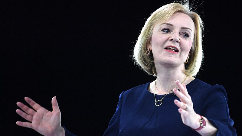 Liz Truss, la política camaleónica que busca convertirse en la sucesora de la figura de Thatcher