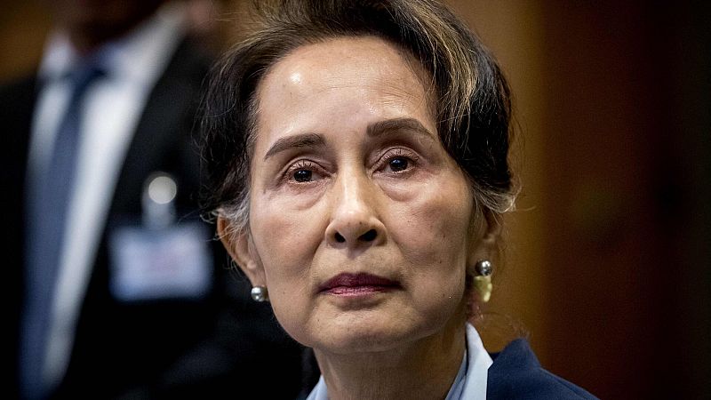 Condenada a tres años más de cárcel la exlíder birmana Suu Kyi por fraude electoral