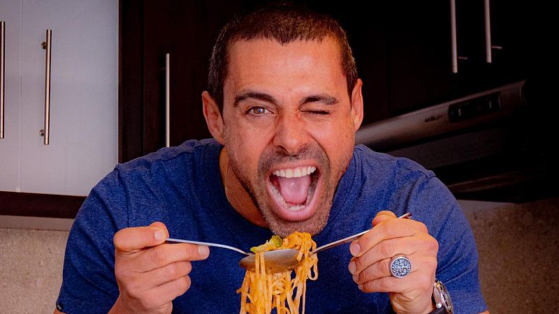 Emmanuel Esparza juega con ventaja: ¡Ya estuvo en MasterChef Celebrity!