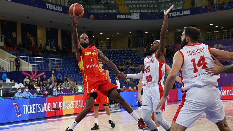 España sella su clasificación para octavos del Eurobasket tras arrollar a Montenegro