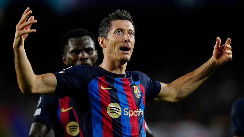 El Barça vuelve a brillar en la Champions con triplete de Lewandowski al Viktoria Pilsen