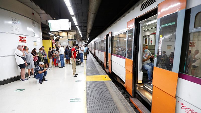 Una avería deja sin trenes convencionales a toda Cataluña durante tres horas