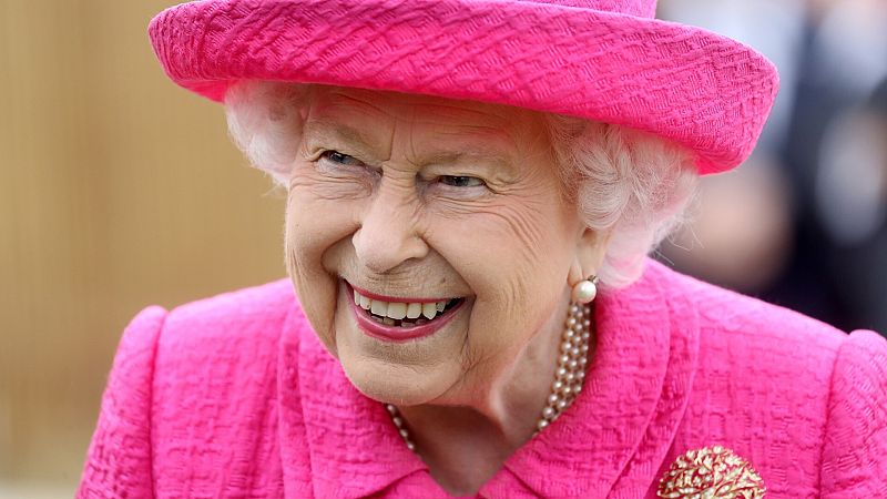 Isabel II: estas son las dos joyas con las que será enterrada