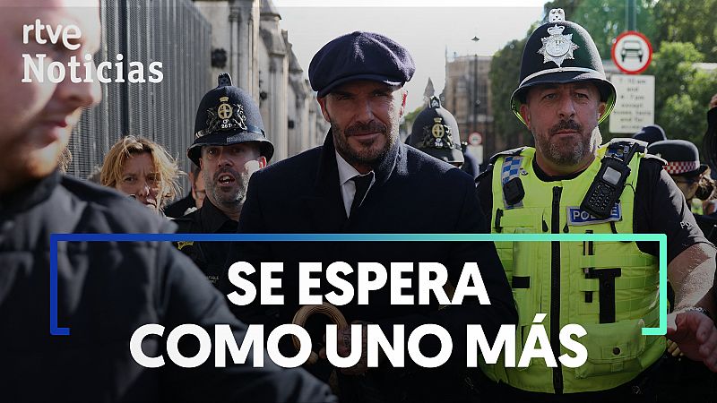 David Beckham hace más de 12 horas de cola para despedir a Isabel II